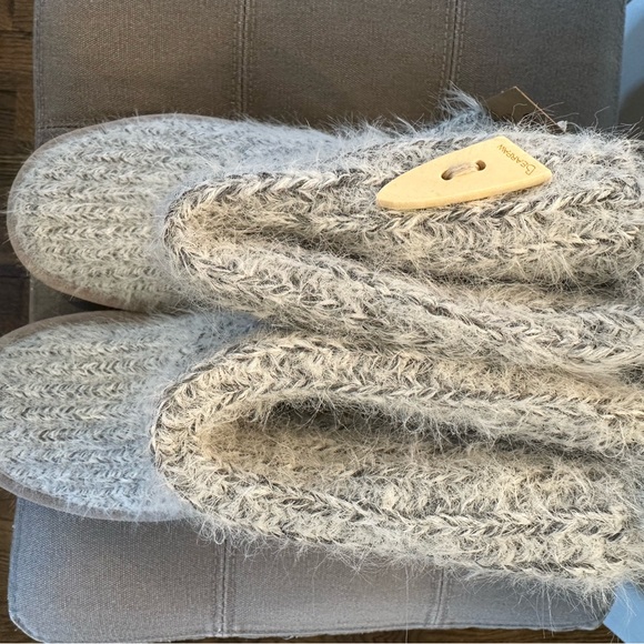Brand new with tags Bearpaw gray knit boots size 10 - Picture 8 of 11